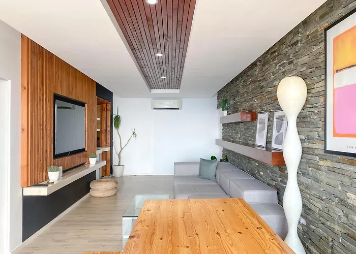 Phaedrus Living: Seaview Luxury Flat Athina Grenada