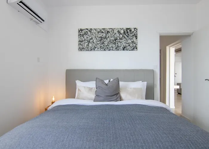 Phaedrus Living: Seaview Luxury Flat Athina Grenada
